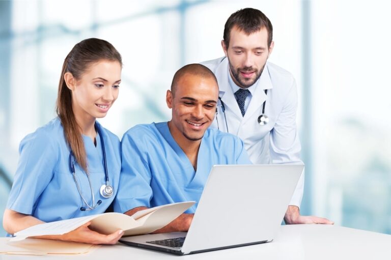 Healthcare Courses Online – Where to Study and How to Make Your Career with Online Medicine Training