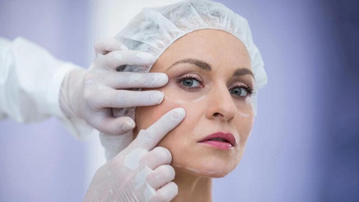 Considering Cosmetic Surgery? Know the Risks